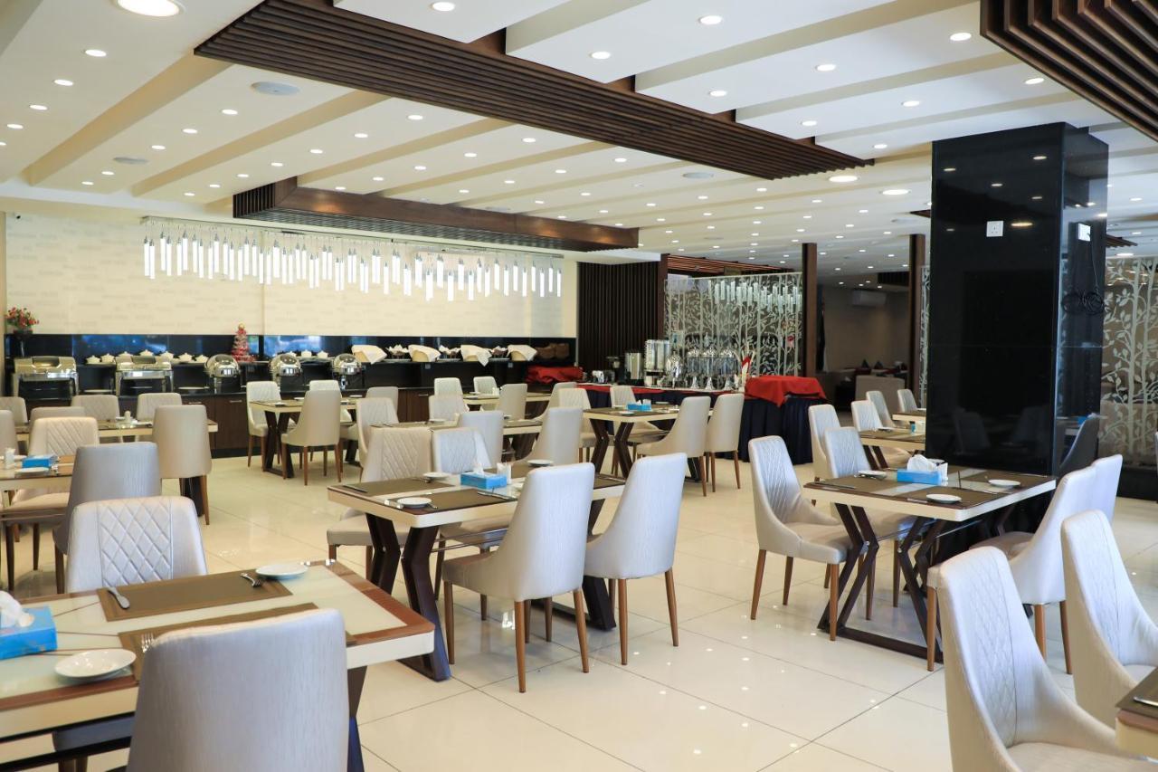 My Luxury Hotel Aqaba Esterno foto