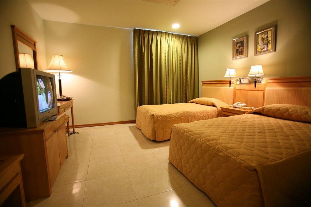 My Luxury Hotel Aqaba Esterno foto