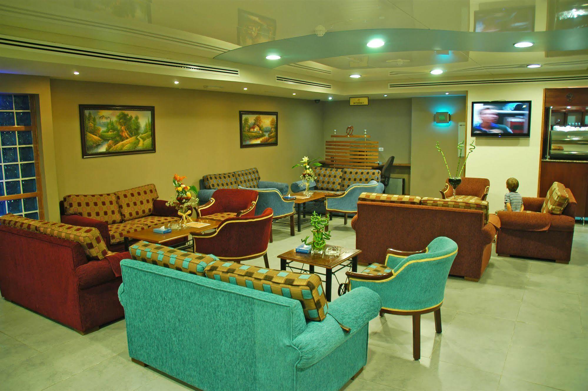 My Luxury Hotel Aqaba Esterno foto