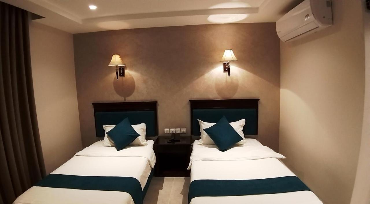 My Luxury Hotel Aqaba Esterno foto
