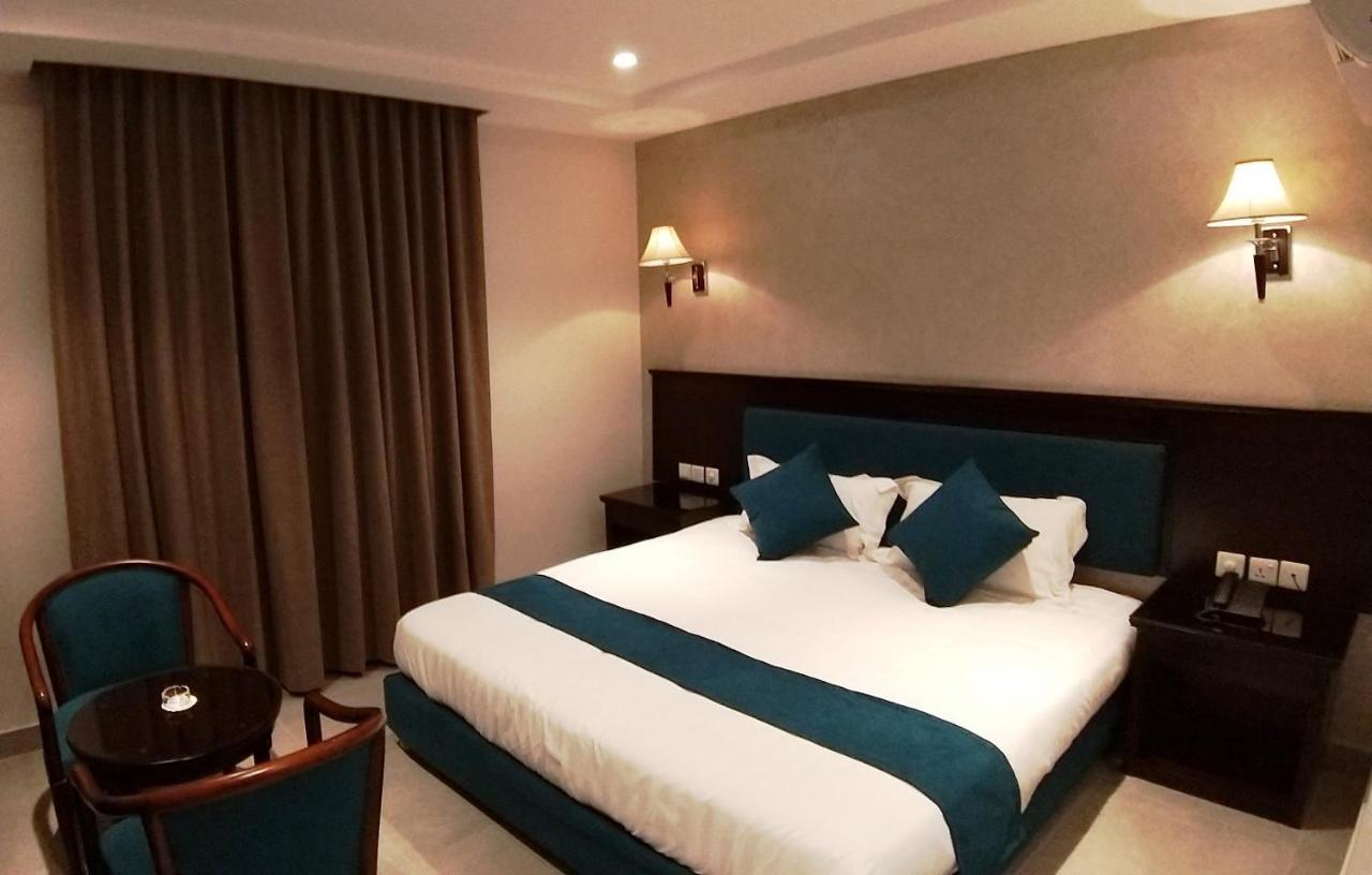 My Luxury Hotel Aqaba Esterno foto