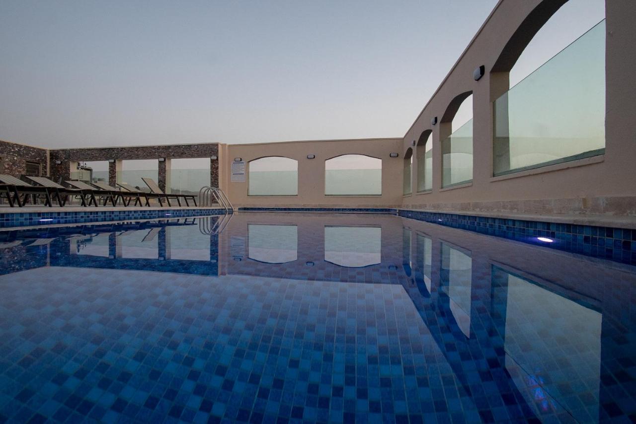 My Luxury Hotel Aqaba Esterno foto